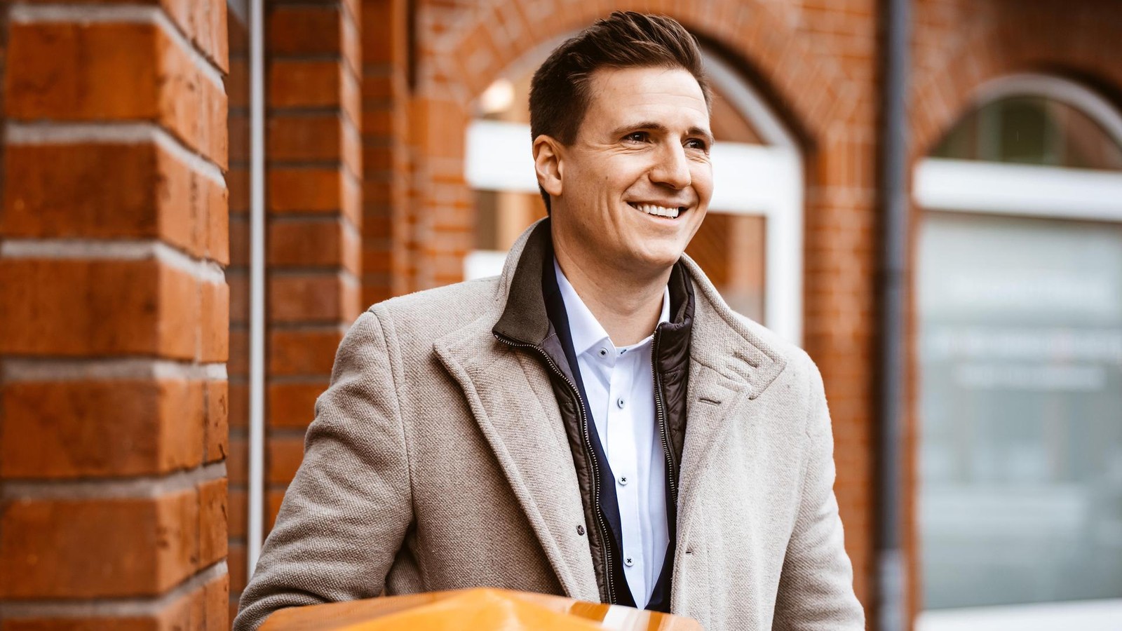 100-000-Euro-Job-Erster-B-rgermeister-Kandidat-wagt-sich-aus-Deckung