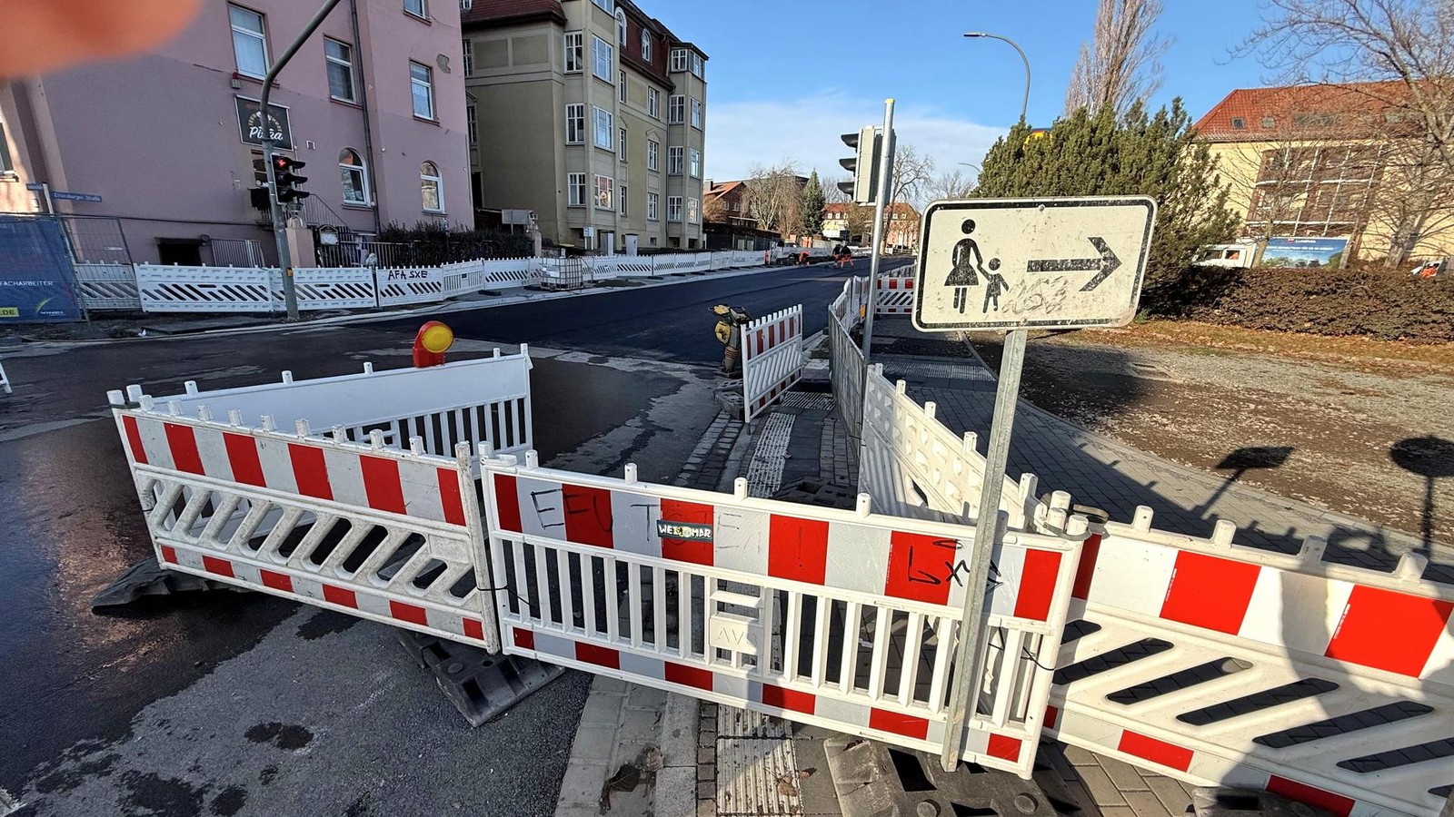 Ettersburger-Stra-e-bis-kurz-vor-Weihnachten-gesperrt