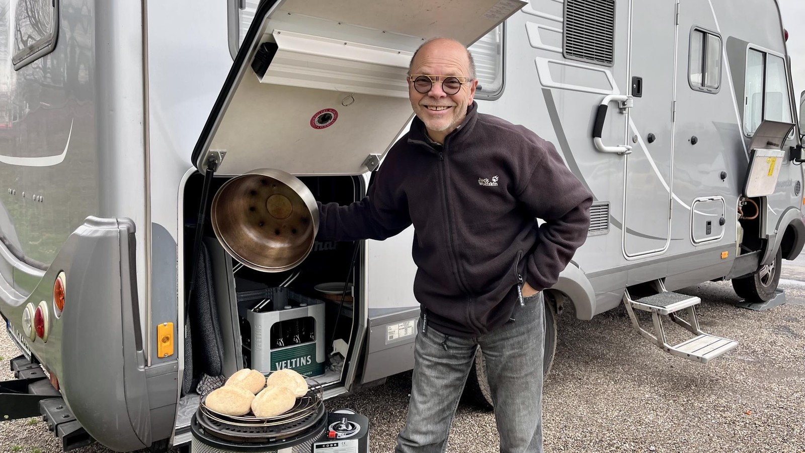 Winter-Camping-in-D-sseldorf-Mit-dem-Wohnmobil-fast-auf-dem-Weihnachtsmarkt