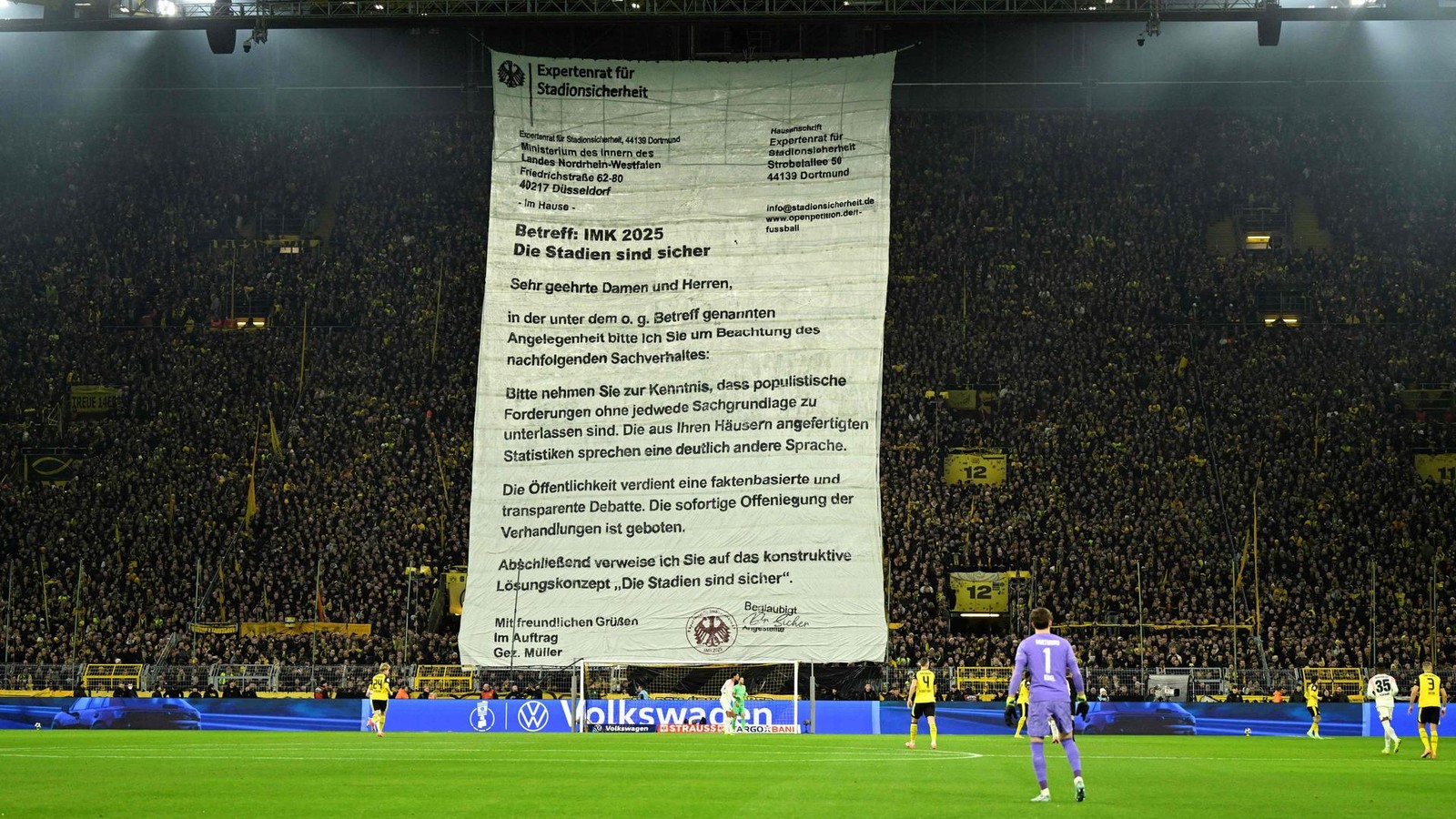 Innenminister-Keine-Mehrheit-f-r-personalisierte-Tickets