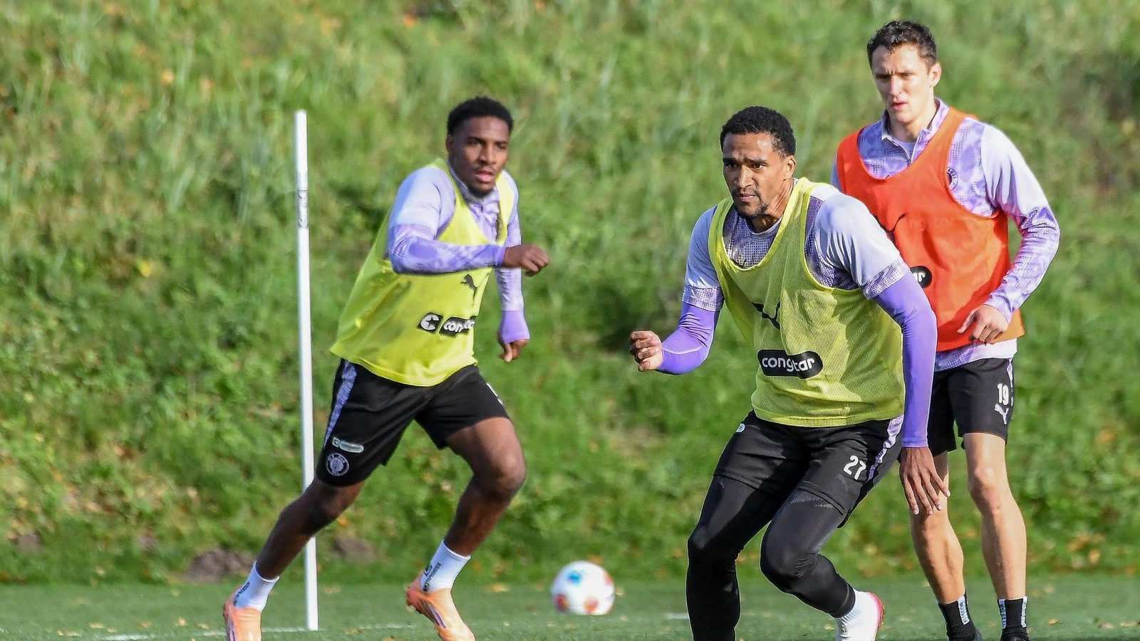 St-Paulis-Kader-mit-ein-paar-Zipperlein-aber-ein-St-rmer-f-llt-in-K-ln-aus