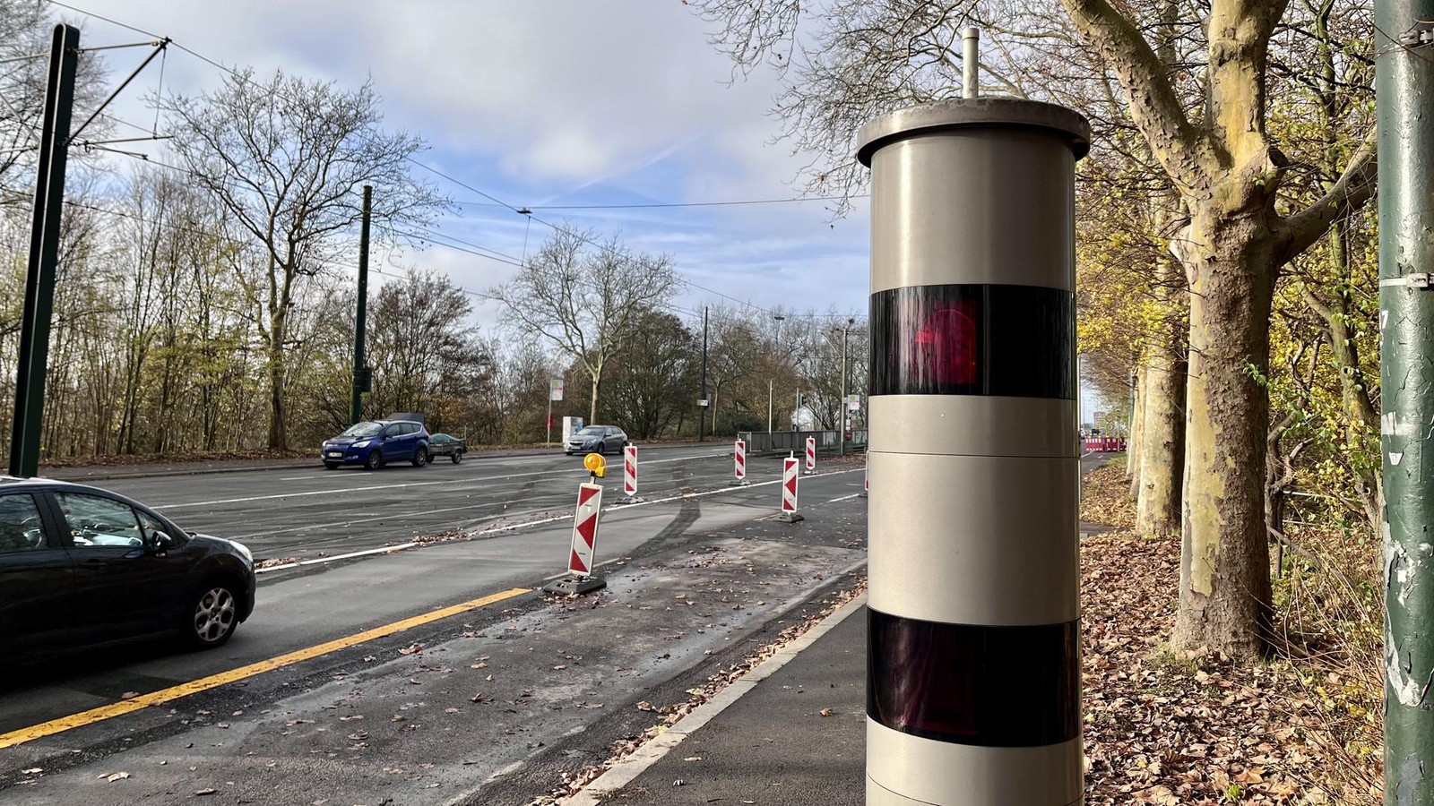 Marode-S-dbr-cke-in-D-sseldorf-Tausende-Lkw-missachten-Fahrverbot-die-Strafen
