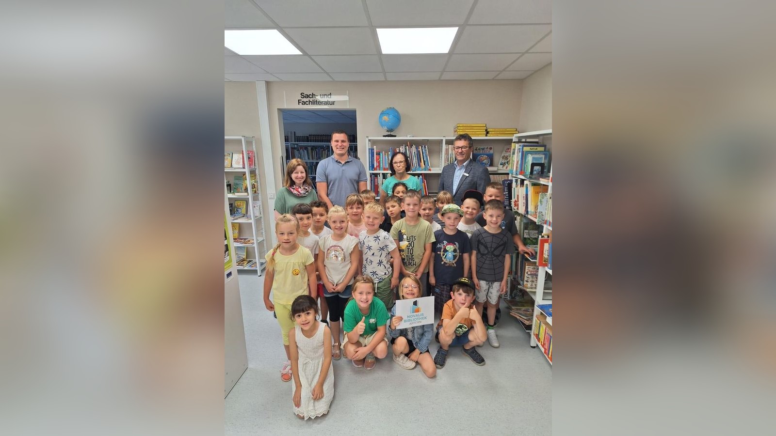 Kyffh-userkreis-Erstkl-ssler-erforschen-die-Bibliothek