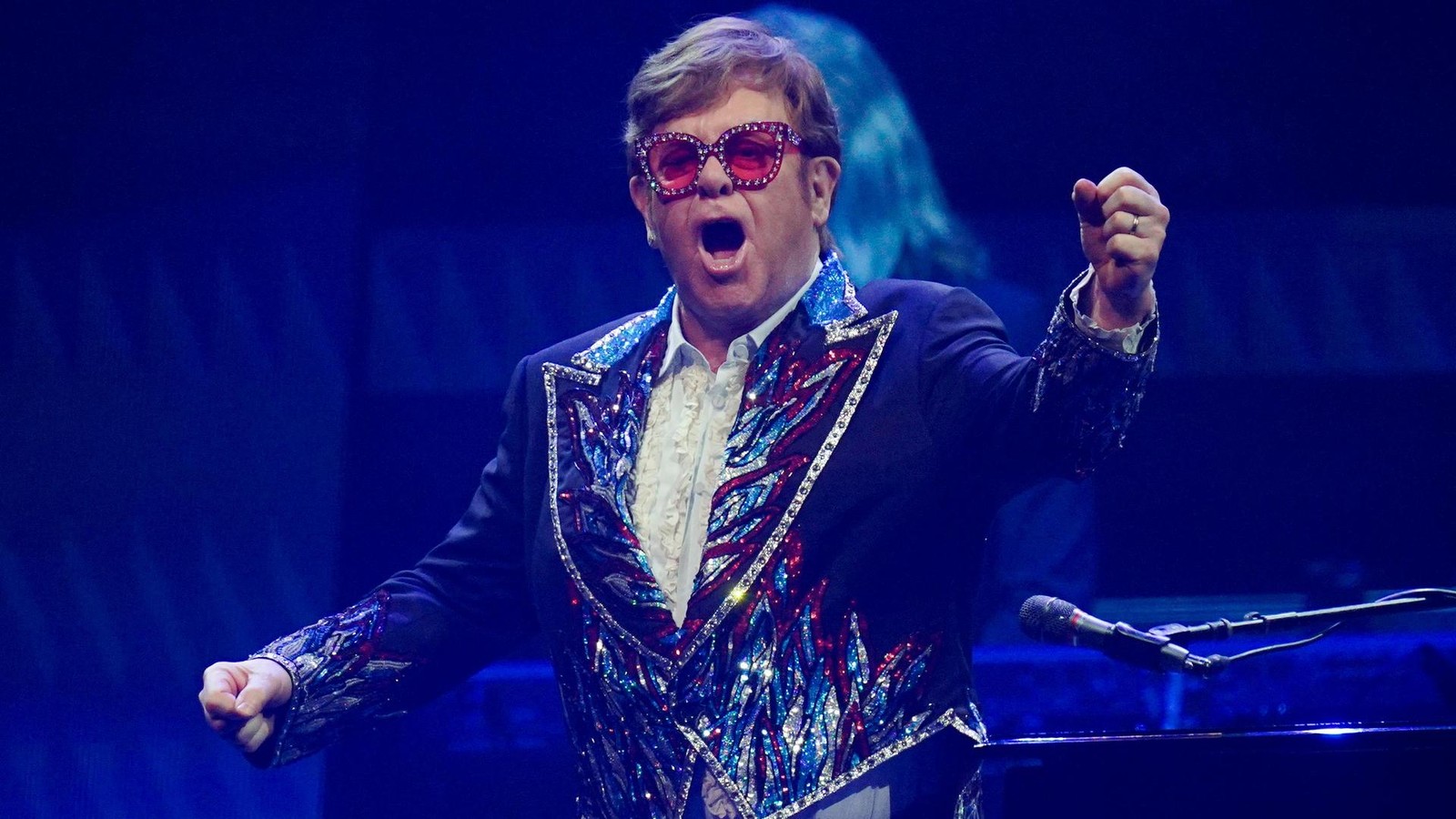 Elton-Johns-Captain-Fantastic-Ein-autobiografisches-Meisterwerk