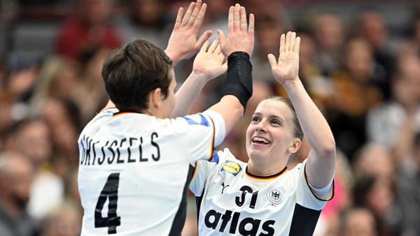 Handball: DHB-Frauen stürmen mit fulminantem Sieg ins WM-Viertelfinale