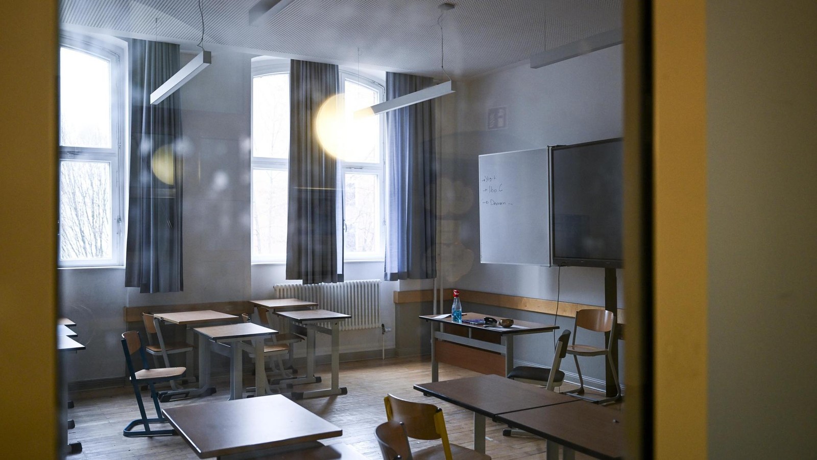 Th-ringen-Ticker-Schulstreiks-gegen-Wehrdienst-Pl-ne-Durchsuchung-bei-Gewerkschaft-war-rechtswidrig