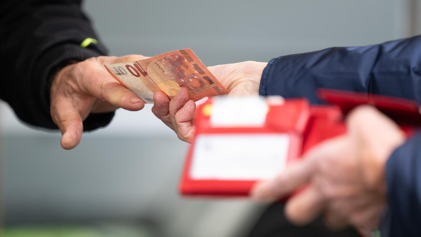 Bargeldkassen-werden-fast-nicht-kontrolliert-Einladung-zum-Steuerbetrug-