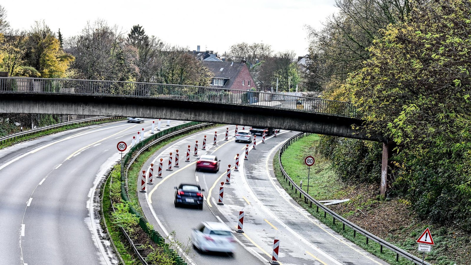 Zwei-Oberhausener-Autobahn-Auffahrten-voll-gesperrt