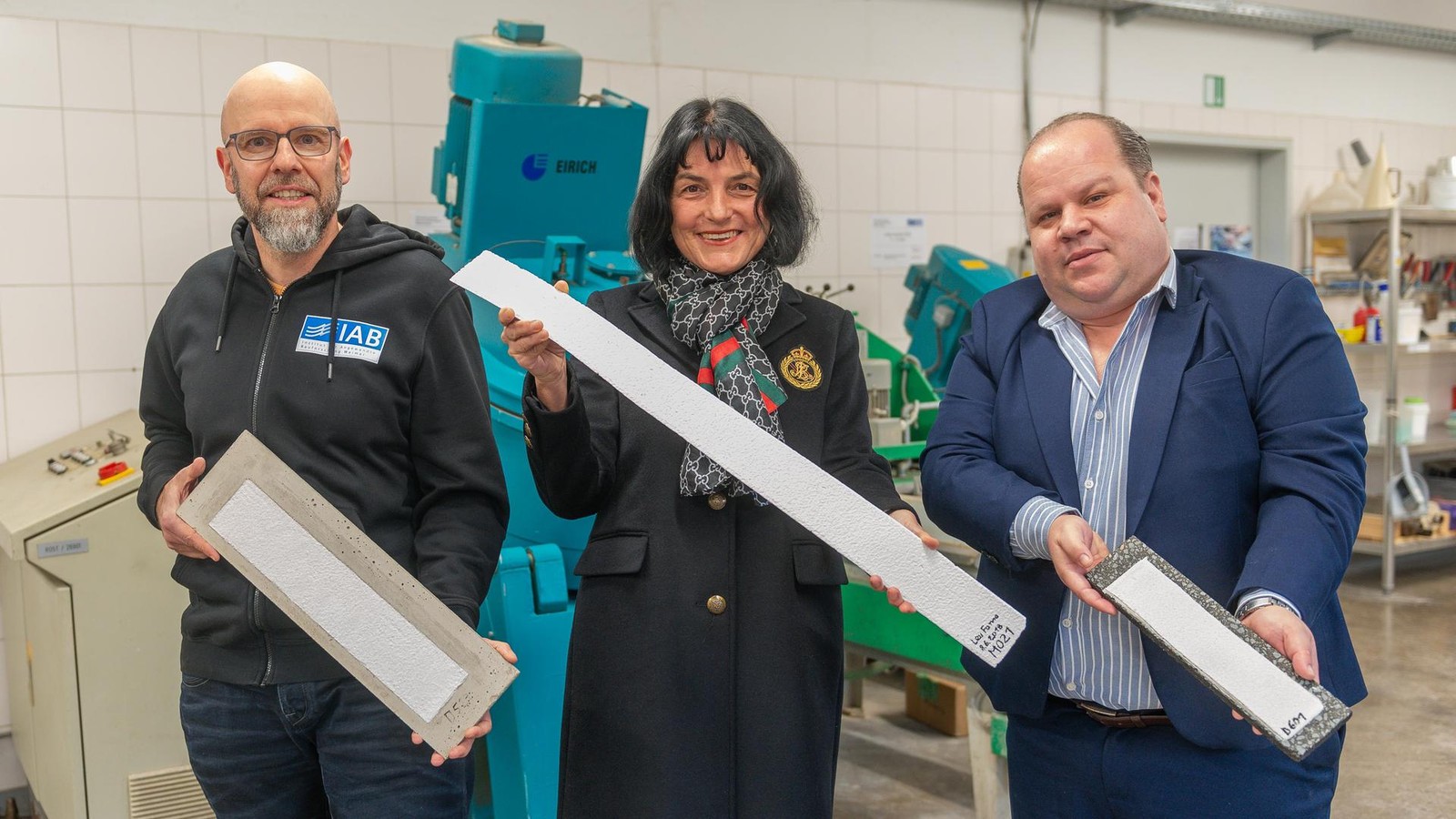 Th-ringer-Erfindung-f-r-Fahrbahnen-der-Welt-Technologie-aus-Weimar-vor-dem-Durchbruch