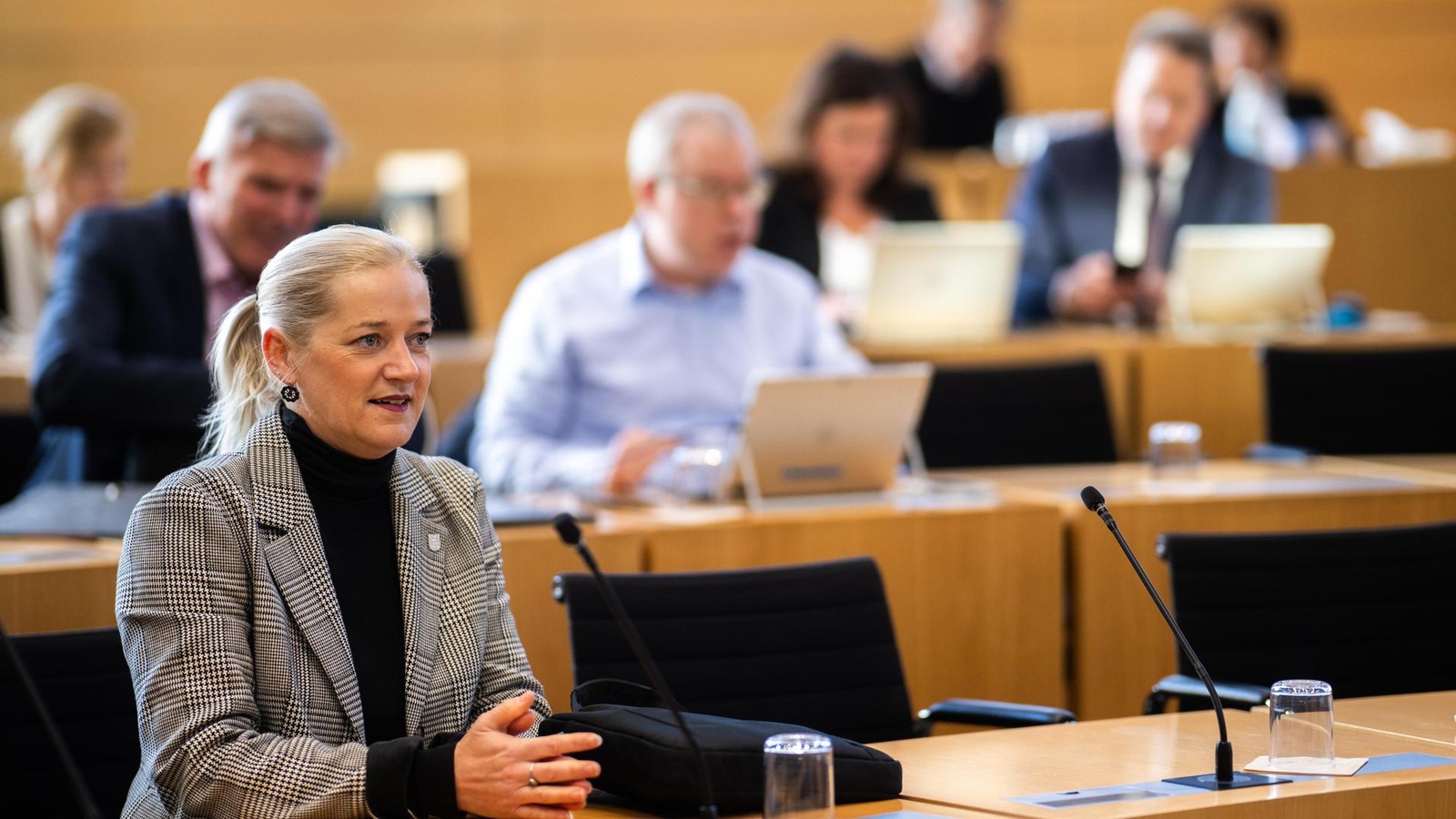 AfD-Verbot-spaltet-die-Th-ringer-Regierung-Innenminister-fordert-es-Justizministerin-warnt-eindringlich