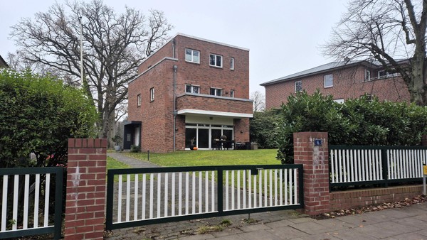 Hat Ex-Hochbahnchef Käufer bei einem Immobiliendeal arglistig getäuscht?