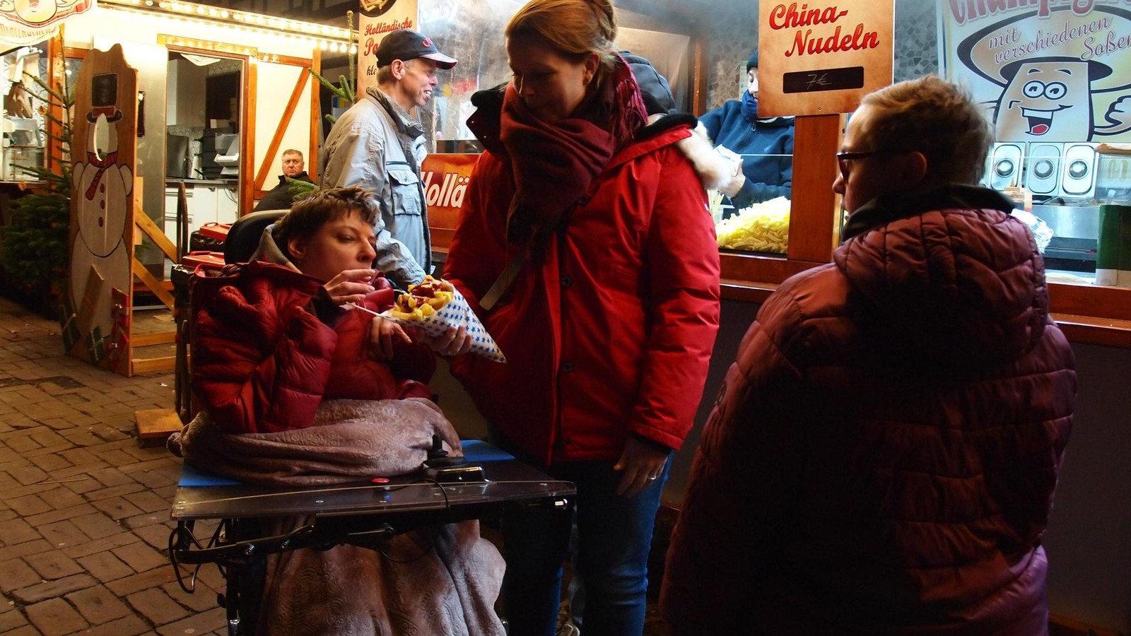 Harz-Ein-barrierearmer-Weihnachtsmarkt-f-r-alle-trotz-kleiner-Hindernisse