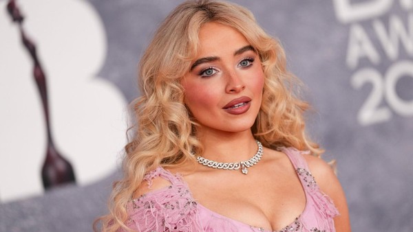 Schon wieder: Weißes Haus nutzt Sabrina Carpenter erneut für Migranten-Video