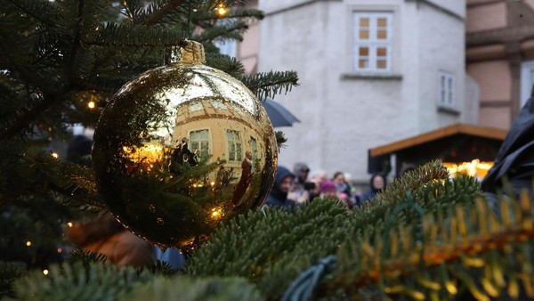 Fallersleber Weihnachtszauber: So läuft der Weihnachtsmarkt zur VfB-Premiere