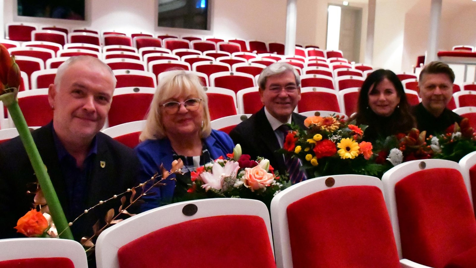 Frischer-Wind-im-Arnst-dter-Theater-Vereinswechsel-bringt-Stabilit-t-zur-ck