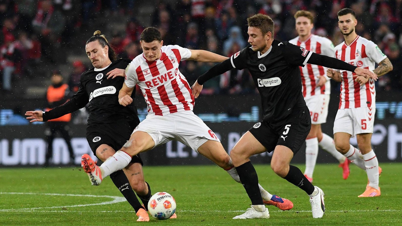 Zur-Halbzeit-raus-St-Pauli-Trainer-verr-t-was-mit-Hauke-Wahl-los-war