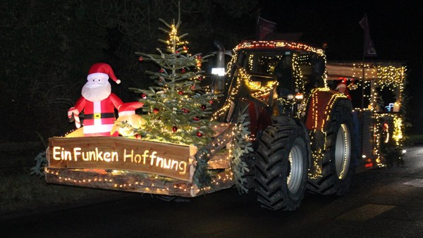 21 Bauern säen Licht und ernten viel Zuspruch im Gifhorner Norden