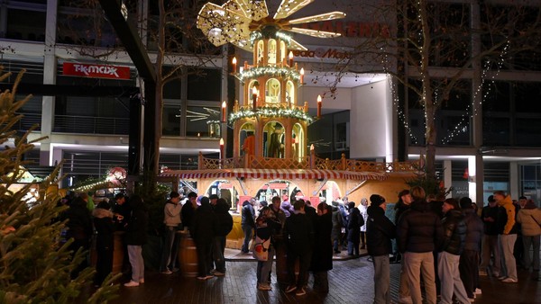 Weihnachtsmarkt in Wolfsburg: Die 34 stimmungsvollsten Fotos vom Nikolausabend