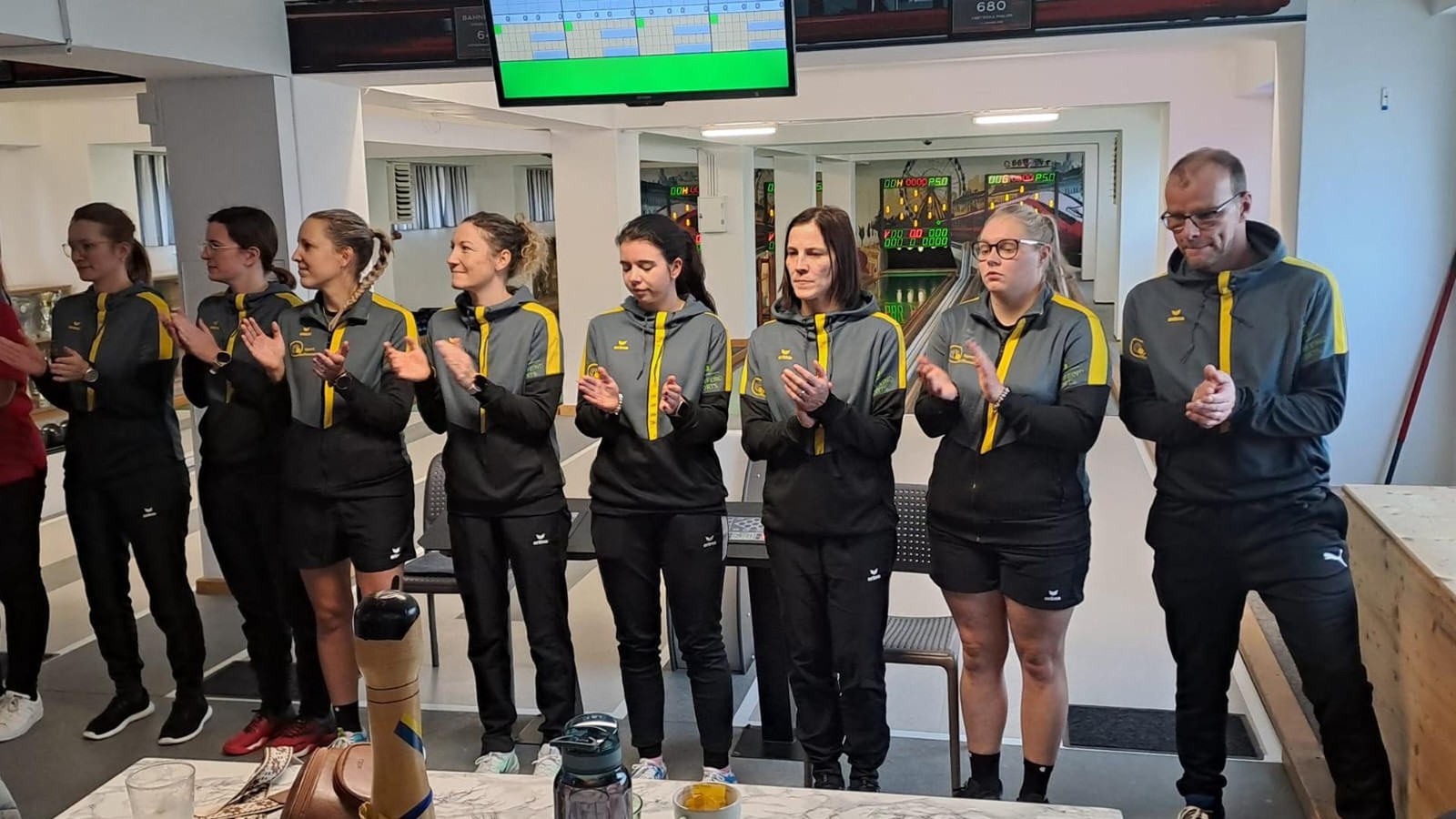 strapazen-bleiben-unbelohnt-p-llwitz-scheidet-in-der-champions-league-aus