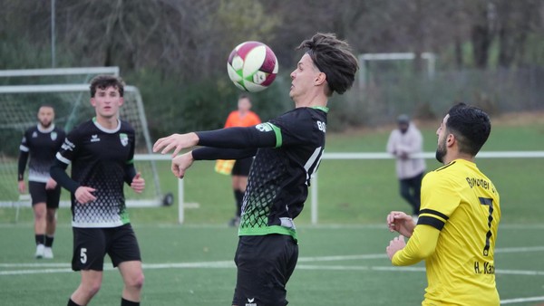 Alte Schulkumpels: Wie ein Fußballer seinem Trainer ins Amt verhalf