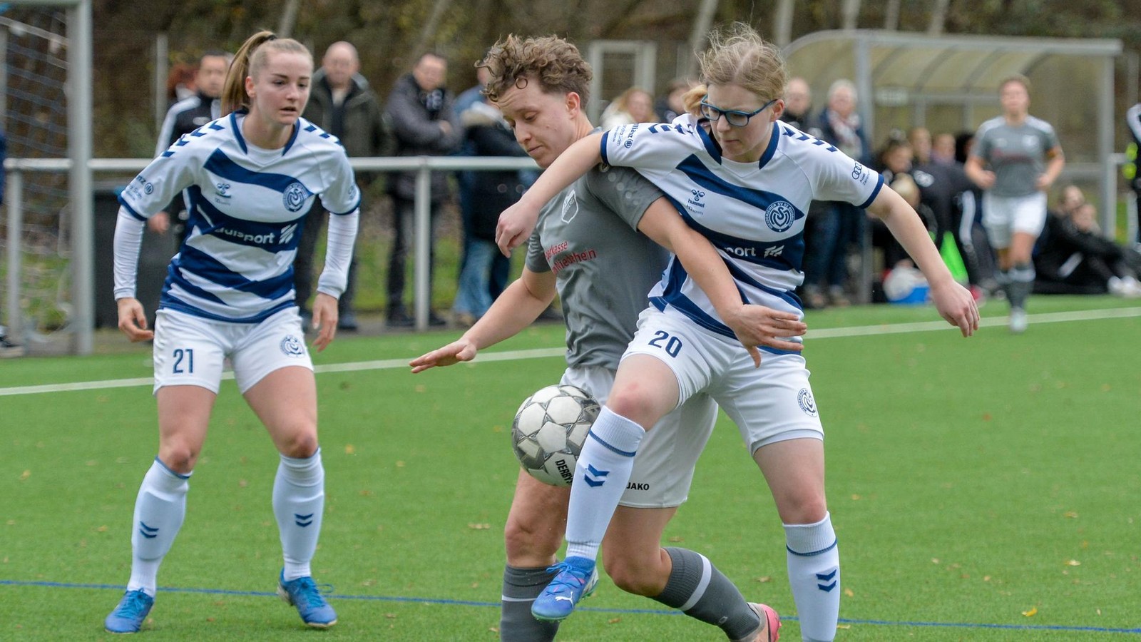 MSV-Frauen-beenden-die-Hinrunde-mit-wei-er-Weste