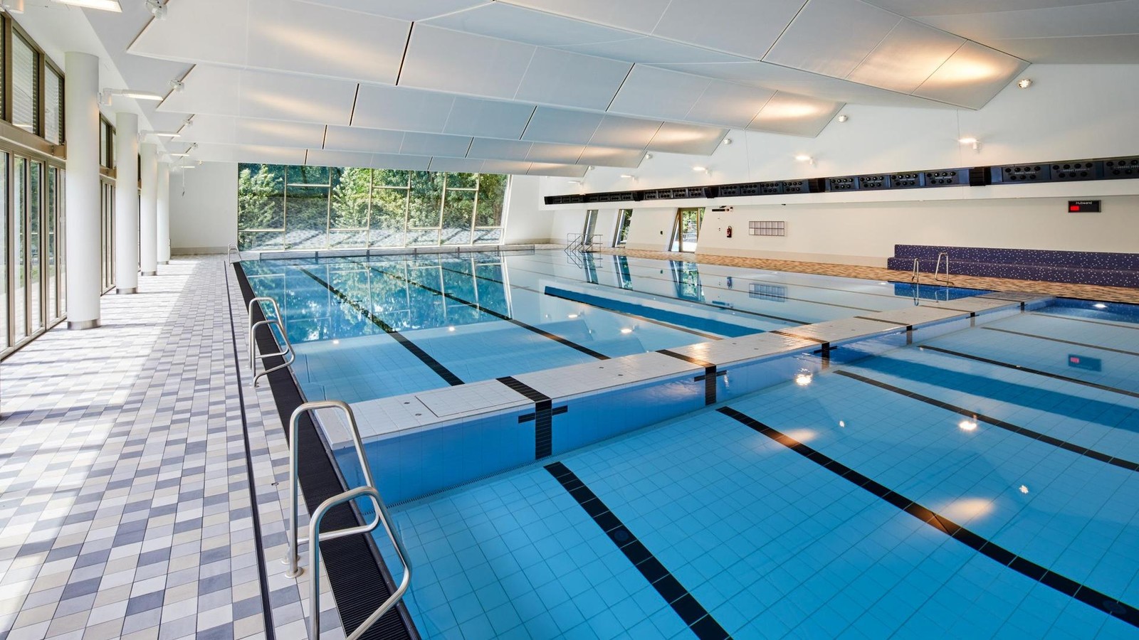 Hamburger-Schwimmbad-muss-f-r-vier-Wochen-schlie-en-B-derland-nennt-Gr-nde