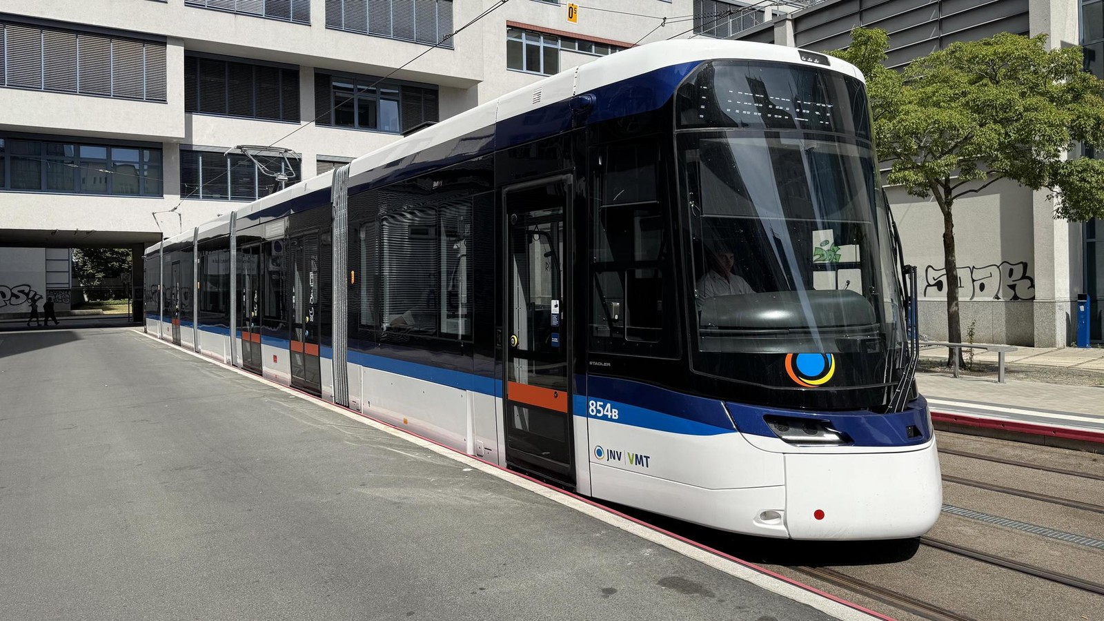 Fahrplanwechsel-in-Jena-Neues-Linien-Netz-f-r-Stra-enbahnen-und-optimierte-Bus-Anschl-sse