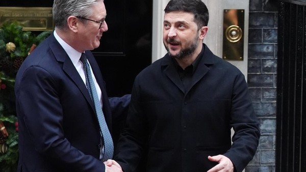 Selenskyj in London eingetroffen – Gespräche mit Merz, Starmer und Macron