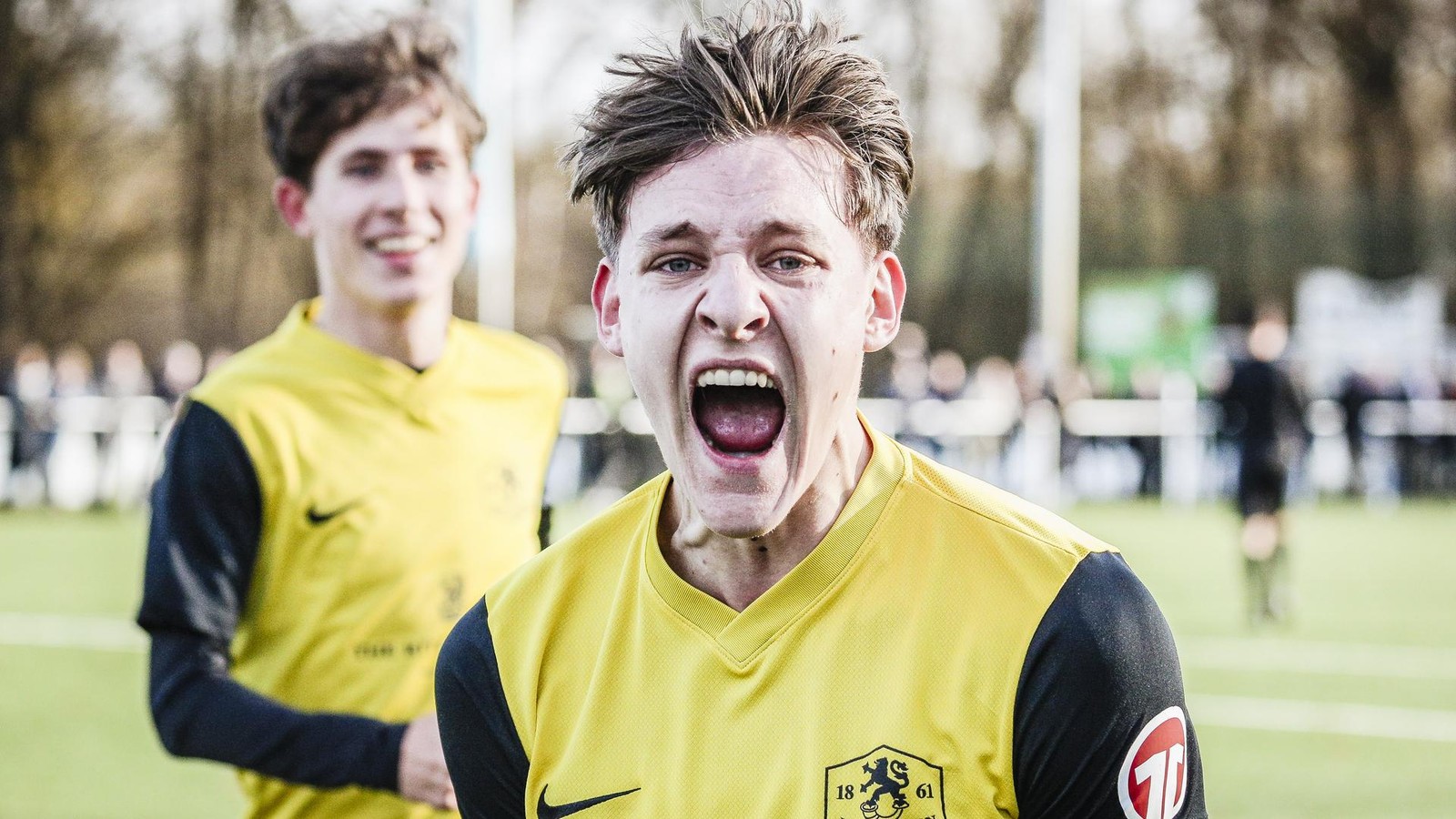 Doppel-Aufsteiger-im-Winter-Ein-Gifhorner-Fu-baller-schreibt-Geschichte