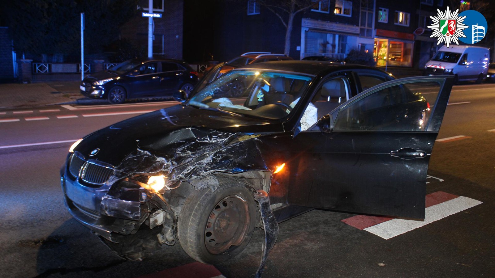 TikTok-Dreh-von-14-J-hrigen-endet-in-Oberhausen-mit-Totalschaden