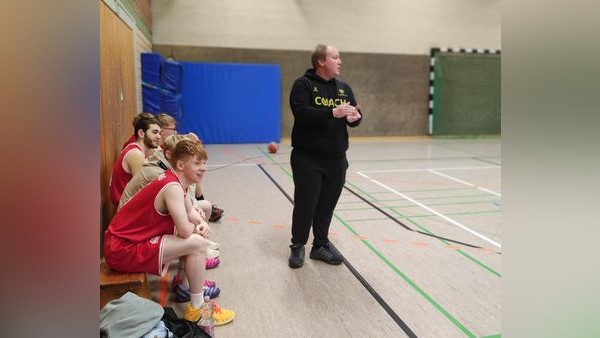 Wenn er aufhört, stirbt der Basketball in Herzberg