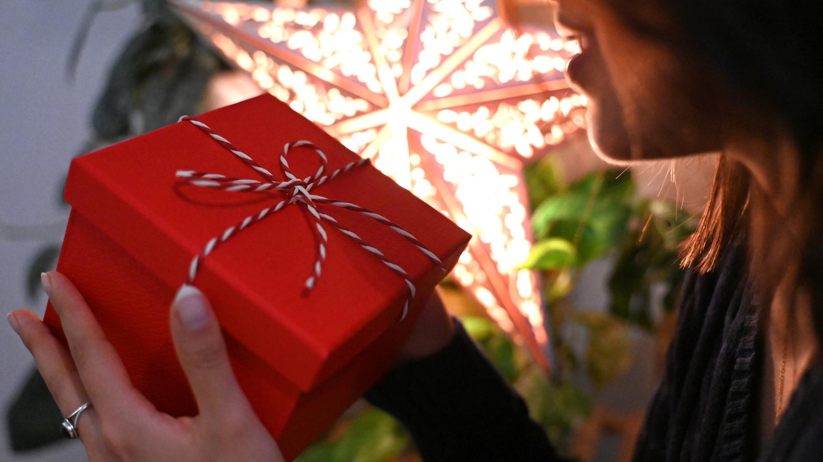 Weihnachten-im-Ego-Modus-oder-Selbstliebe-Geschenke-Trend-berrascht