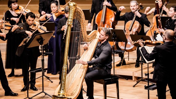 Elbphilharmonie: Bei Xavier de Maistre geht auch mal ein Kichern durch den Saal
