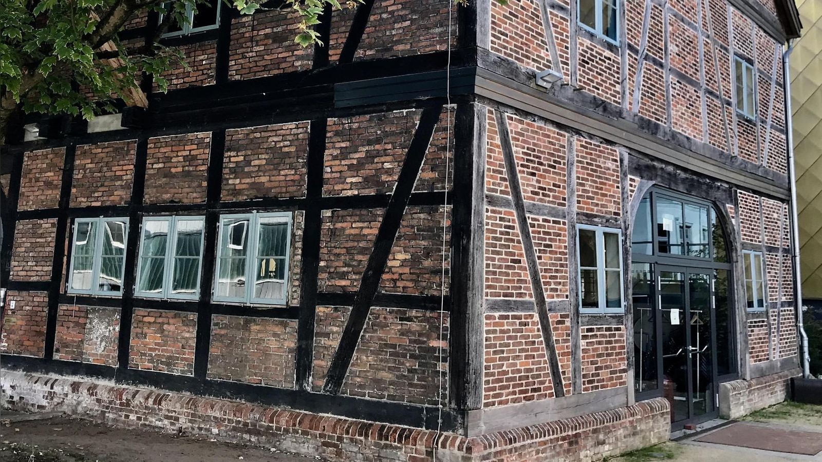 Mitten-im-Weihnachtsgesch-ft-Aus-f-r-beliebte-Eventlocation