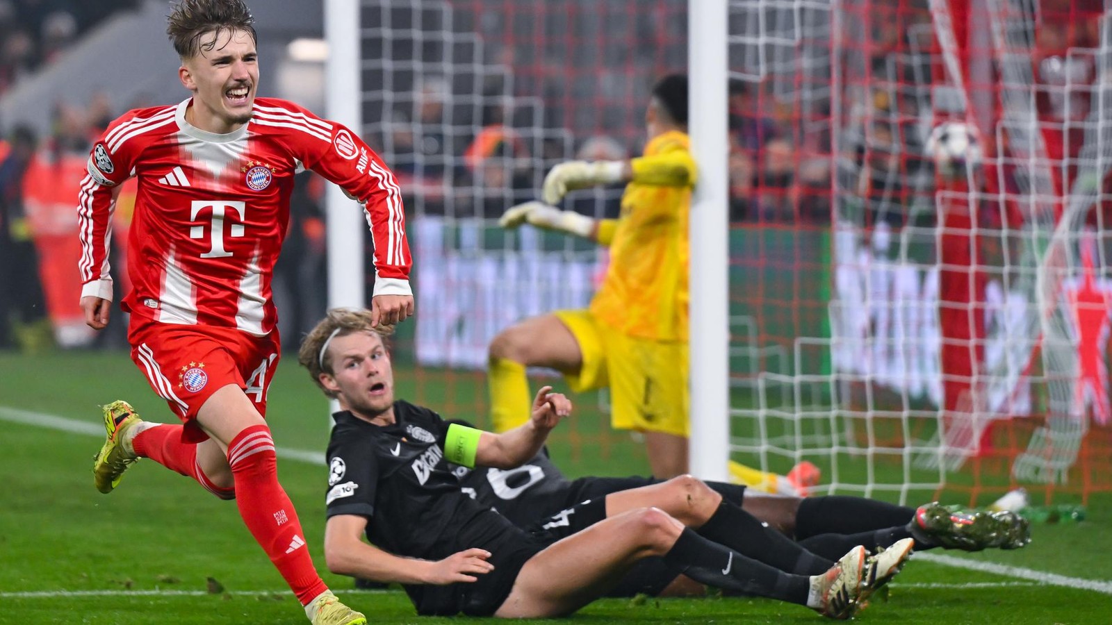 Bayern-sto-en-Tor-zum-Achtelfinale-weit-auf-Lennart-Karl-ragt-heraus