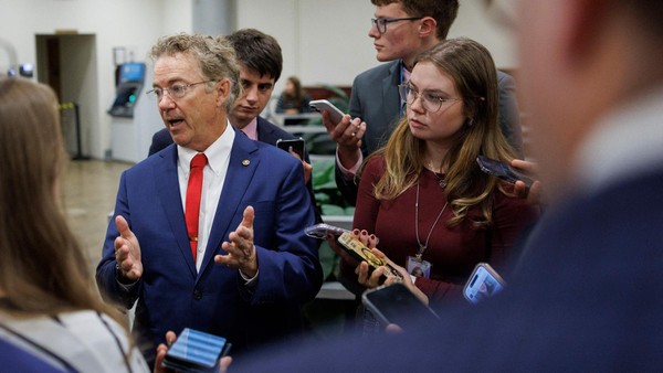 Parteifreund warnt Trump vor Venezuela-Krieg: „Präsident hat nicht die Befugnis“