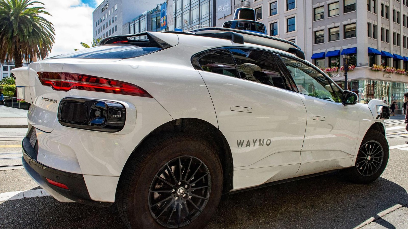 Au-ergew-hnliche-Geburt-Frau-bringt-Kind-in-fahrerlosem-Waymo-Taxi-zur-Welt