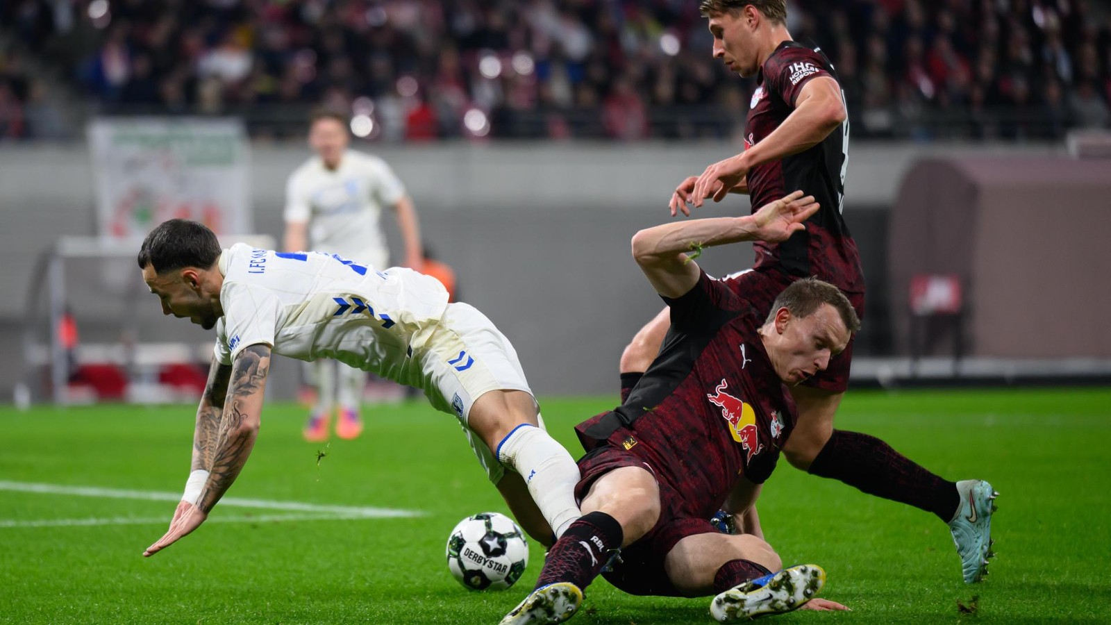 Klostermanns-Startelf-Einsatz-zum-Vergessen-W-tjen-berzeugt-in-neuer-Rolle