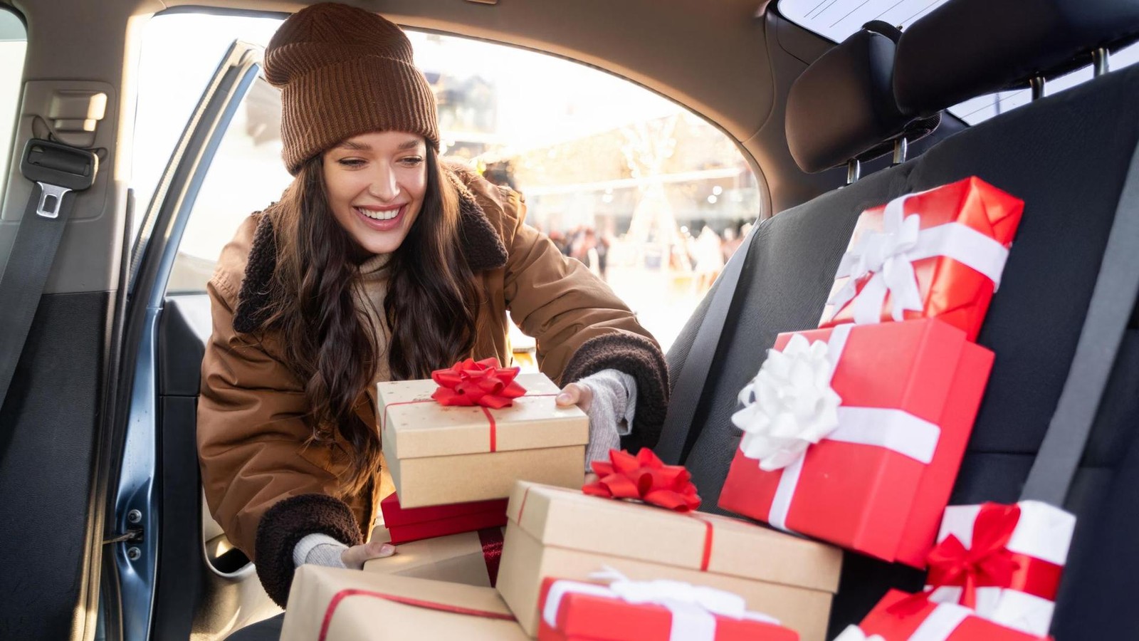 Geschenke-Christbaum-Co-Mit-dem-Auto-sicher-durch-den-Dezember