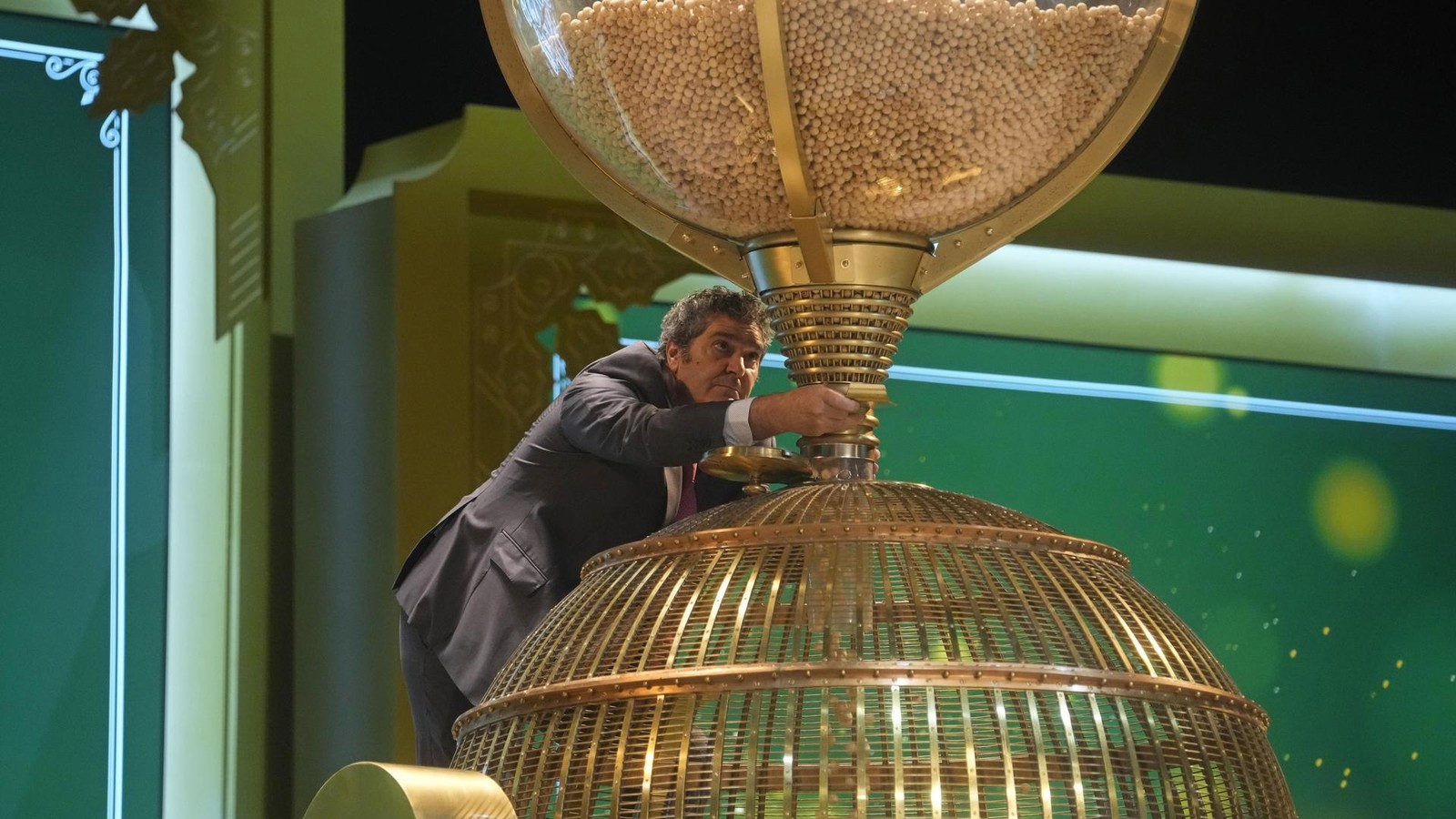 Spanien-in-Lotto-Fieber-El-Gordo-verteilt-Rekordsumme-von-2-8-Milliarden-Euro