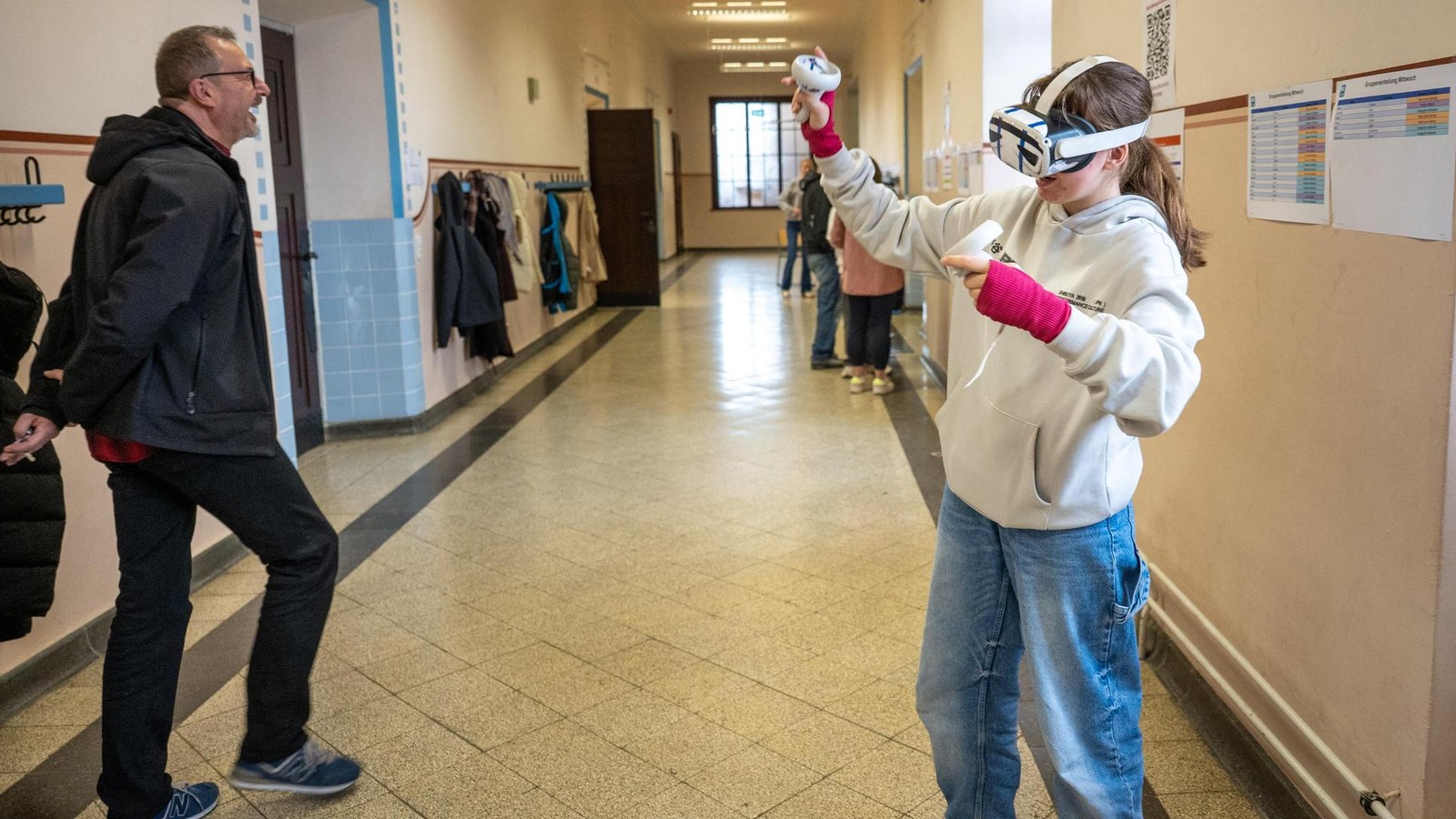 Gothaer-Schule-hebt-Handy-Verbot-f-r-zwei-Tage-auf-mit-Video-