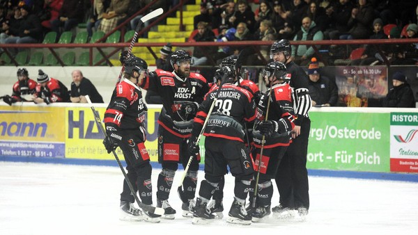 Jede Menge Zeit im Bus: So wollen die Harzer Falken schwere Beine vermeiden