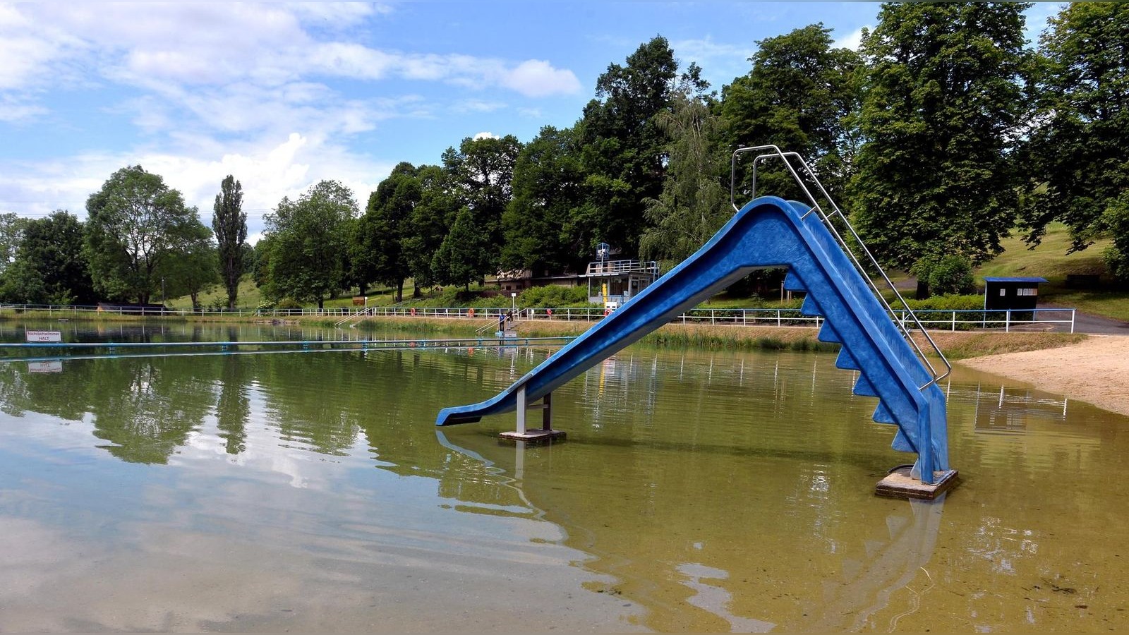 WCs-Naturbad-Digitalisierung-Hochwasserschutz-So-verteilt-Geras-Stadtrat-2-Millionen-Euro