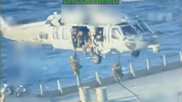 Vor Venezuela beschlagnahmter Öltanker wird in US-Hafen gebracht