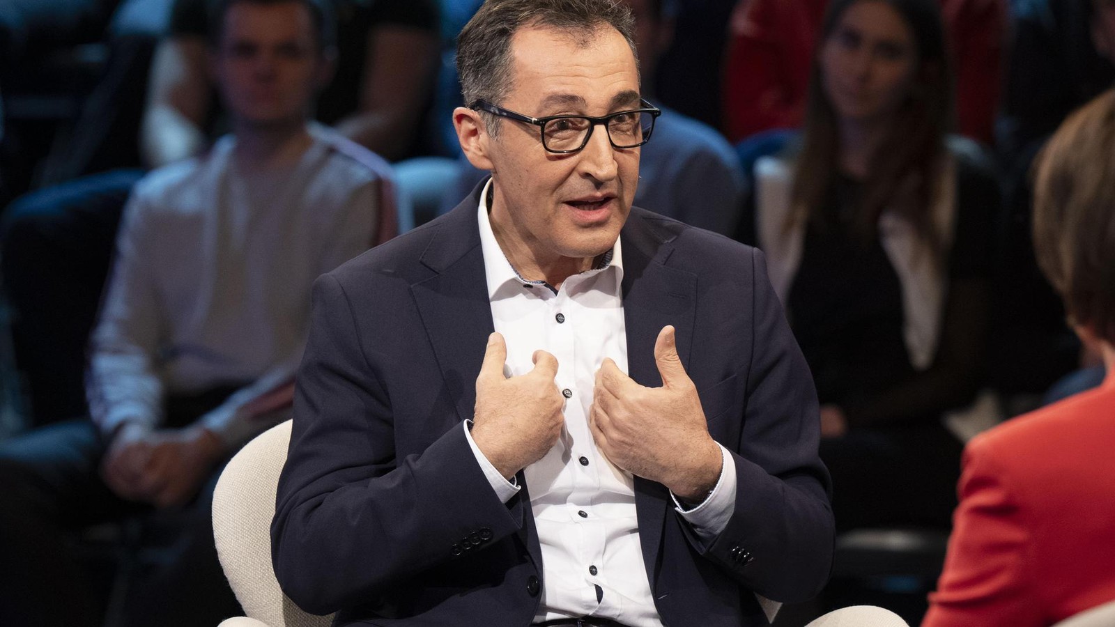 Maischberger-zwingt-zdemir-Aussage-bei-Verbrenneraus-ab-Nicht-erreichbar-