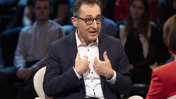 Maischberger zwingt Özdemir Aussage bei Verbrenneraus ab: „Nicht erreichbar“