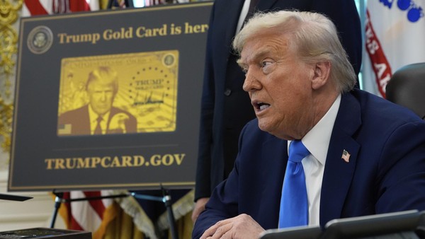 „Gold Card“ für die USA: Trump verkauft Staatsbürgerschaft für 1 Million Dollar