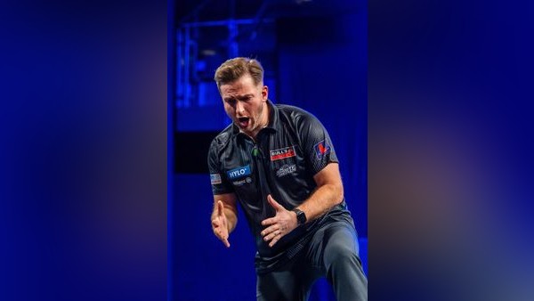 „Mega happy“: Dieser Peiner eröffnet heute die Darts-WM im „Ally Pally“