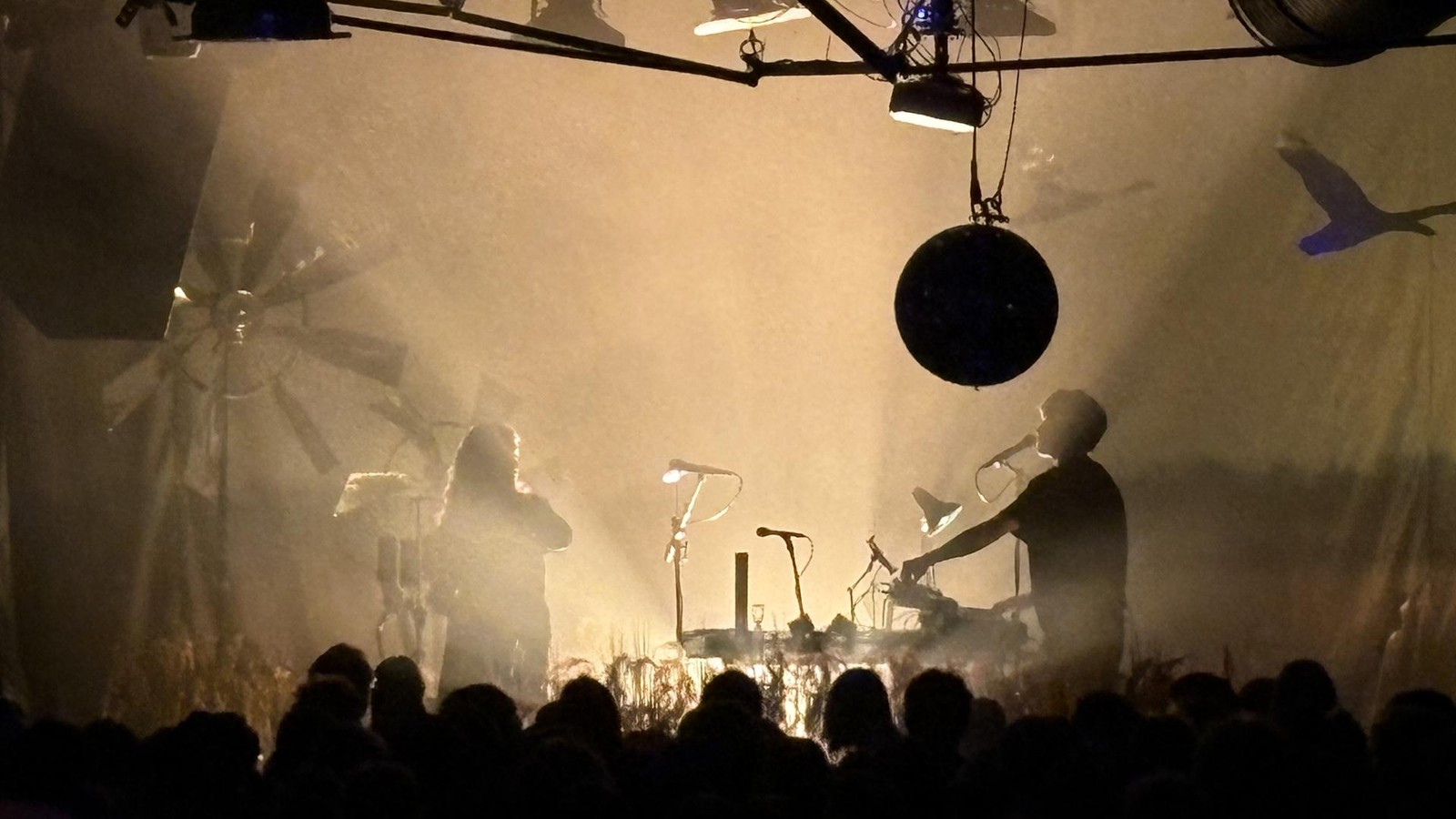 Orbit-im-Uebel-Gef-hrlich-Perfekter-Soundtrack-um-vom-Sommer-zu-tr-umen