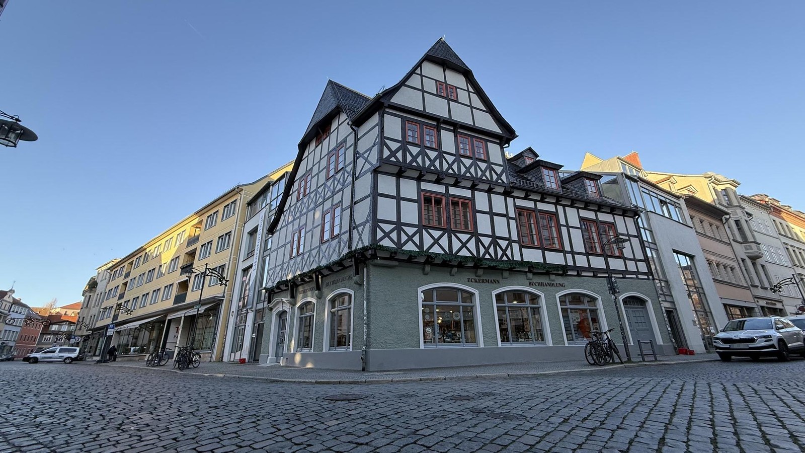 Ein-halbes-Jahr-im-Schatten-eins-von-Weimars-sch-nsten-Fachwerkh-usern-strahlt-wieder